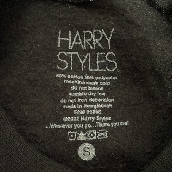 Harry’s House 2022 Love On Tour Amex Exclusive Crewneck - Picture 3 of 3